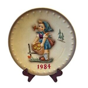 Hummel Goebel Plate 1984 little Helper 277 West Germany 19th Annual Vintage